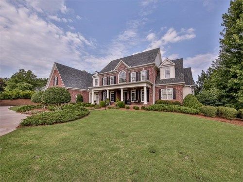 135 Inwood Terrace, Roswell, GA 30075