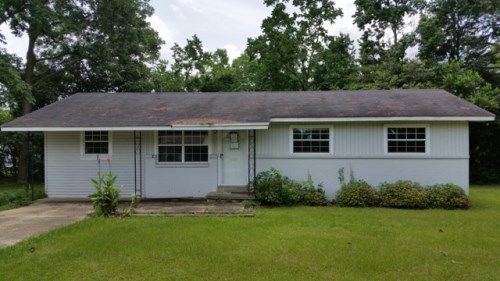 303 West St, Opp, AL 36467