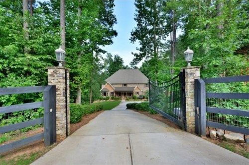 60 Johnson Road, Suwanee, GA 30024