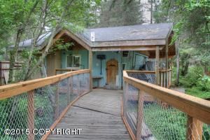 120 Loveland Road, Girdwood, AK 99587