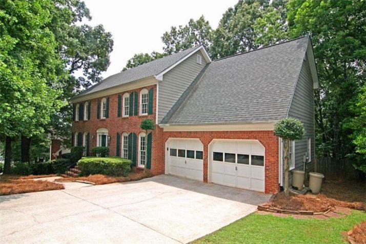 9075 Twelvestones Drive, Roswell, GA 30076