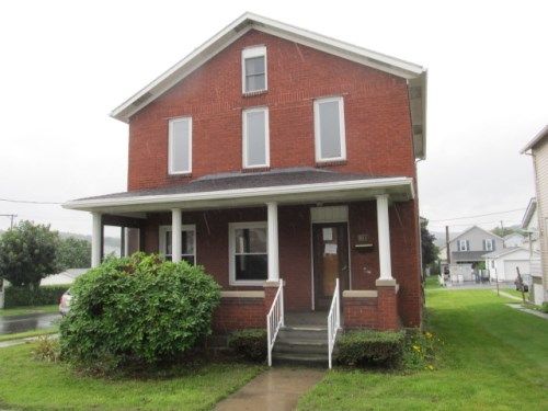 601 23rd St, Windber, PA 15963