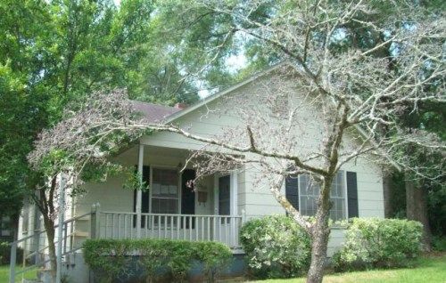 620 Sellers St E, Douglas, GA 31533