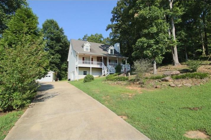 103 N Windsor Lane, Dawsonville, GA 30534