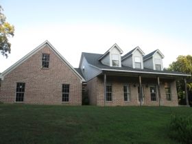 1291 Crockett Rd, Senatobia, MS 38668