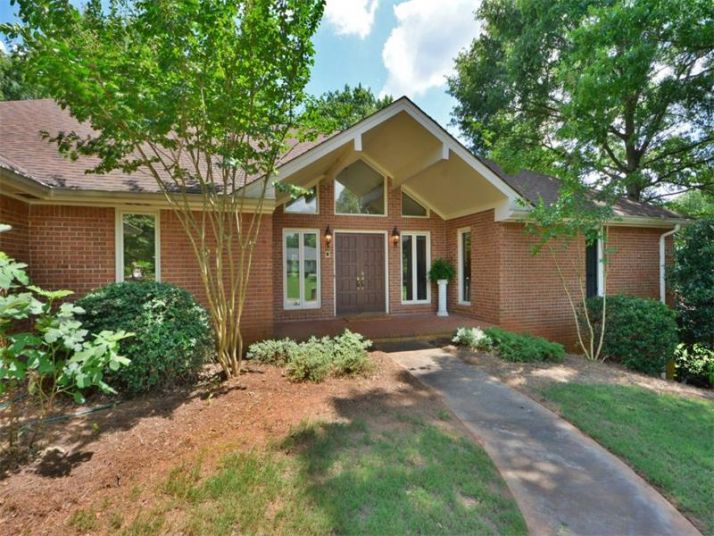 115 Bridle Trail Court, Roswell, GA 30076