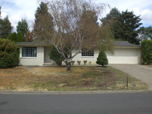 4703 W Lincoln Ave, Yakima, WA 98908