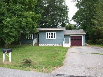 24 Lake St, Ledyard, CT 06339