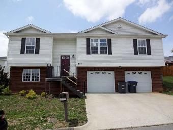 212 Stone Edge Cir, Kingsport, TN 37660