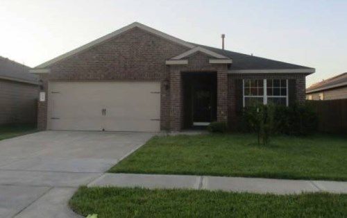 810 Amaryllis Rd, Baytown, TX 77521