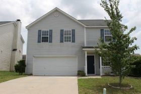 235 Drooping Leaf Ln, Lexington, SC 29072