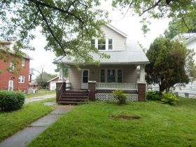 2041 E 29th St, Lorain, OH 44055