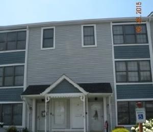 37 Burlington Ct, Hamburg, NJ 07419