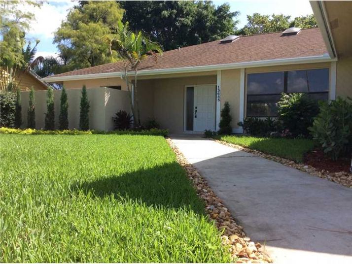 13655 BARBERRY DRIVE, West Palm Beach, FL 33414