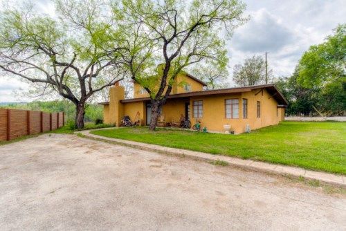 1959 Arcadia Loop, Kerrville, TX 78028