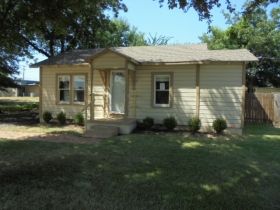 230 W Church Street, Canton, TX 75103