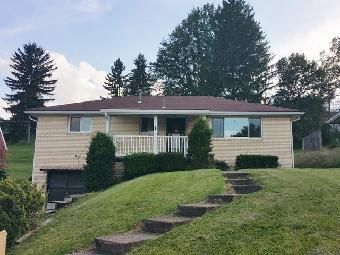 2921 Whitehaven Blvd, Steubenville, OH 43952