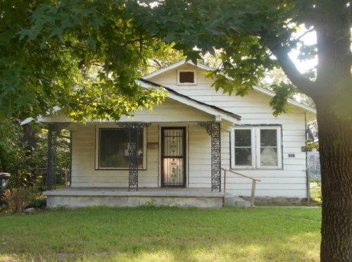 1213 N Griffin Avenue, Okmulgee, OK 74447