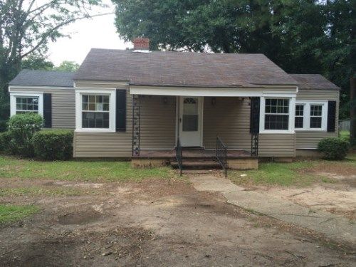 1013 W Society Ave, Albany, GA 31701