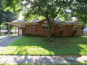 3294 Lockmeade Dr, Memphis, TN 38127