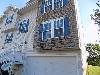 221 Mountain Dr, Carnegie, PA 15106