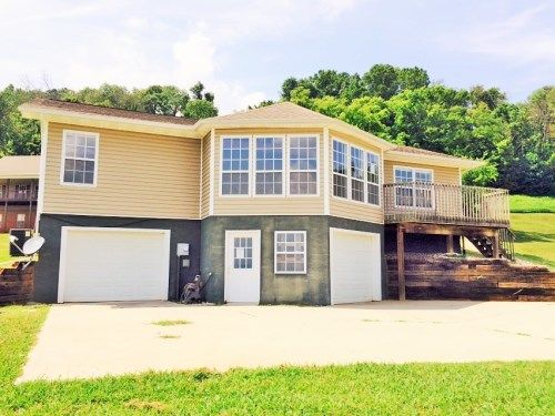 299 Franklin Estates Ln, Greenback, TN 37742