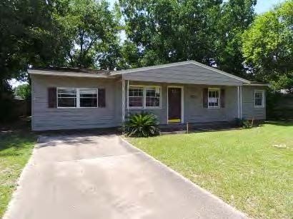 4685 Geneva Dr, Pensacola, FL 32526