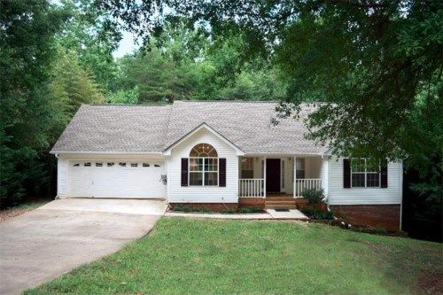 7334 Berry Hill Dr, Gainesville, GA 30507