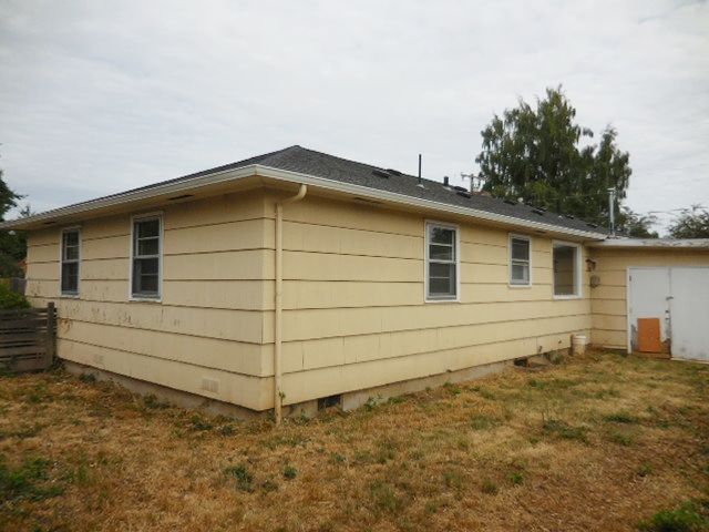 443 Sierra St, Eugene, OR 97402