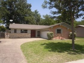 732 Pinehurst Dr, Richardson, TX 75080