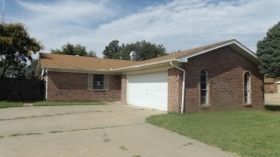 3213 Century Dr, Amarillo, TX 79110