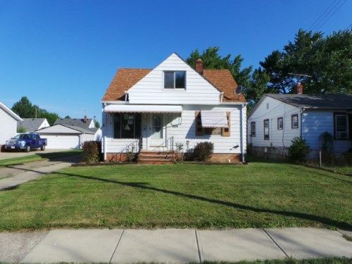 30001 Robert St, Wickliffe, OH 44092