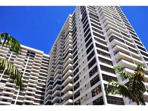 600 THREE ISLANDS BL # 813, Hallandale, FL 33009