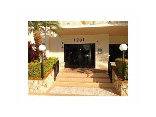 1301 NE 7 ST # 412, Hallandale, FL 33009