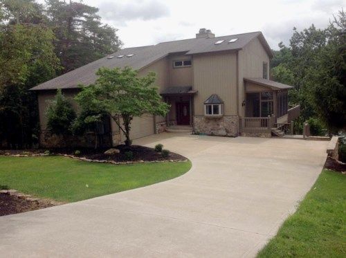 20 Brixton Lane, Crossville, TN 38558