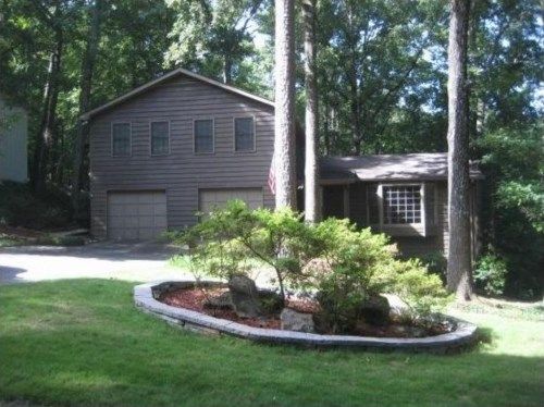 2040 Six Branches Drive, Roswell, GA 30076