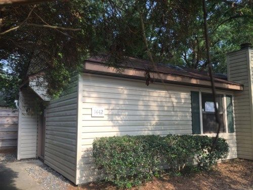 1442 Live Oak Dr, Tallahassee, FL 32301