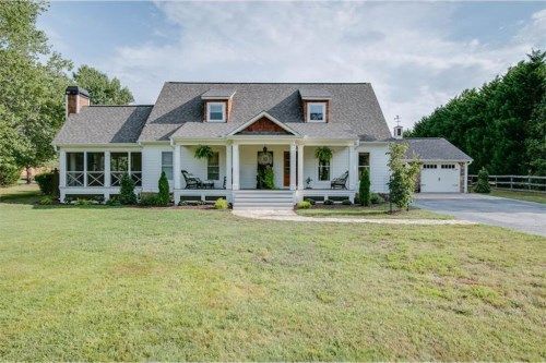 5135 Meadowbrook Circle, Suwanee, GA 30024