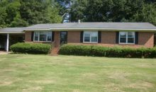 202 Preston Cir Opelika, AL 36801