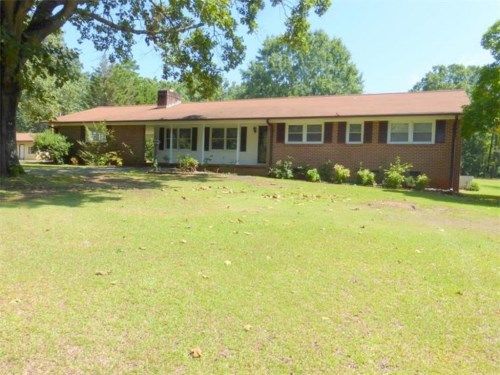 125 Sterling Drive, Hartwell, GA 30643