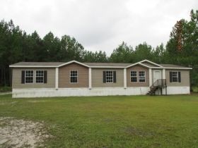 1176 John Wells Rd, Hinesville, GA 31313