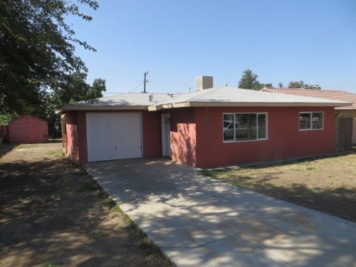 2515 Lake St, Bakersfield, CA 93306