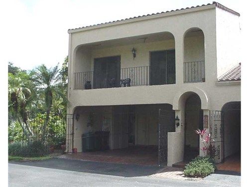 3920 ESTEPONA AV # 7B1, Miami, FL 33178