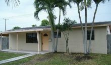 7925 NW 171 ST Hialeah, FL 33015