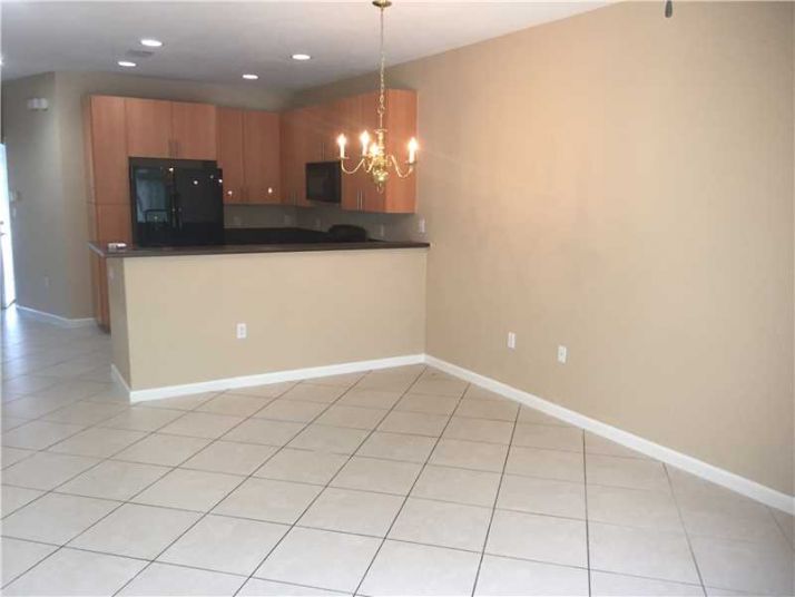 2429 NW 31 CT # 2429, Fort Lauderdale, FL 33309