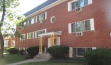 621 S Maple Ave Apt 100 Oak Park, IL 60304