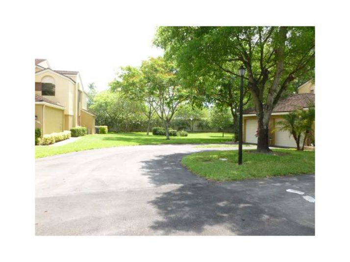 104 NW 98 TE # 104, Fort Lauderdale, FL 33324