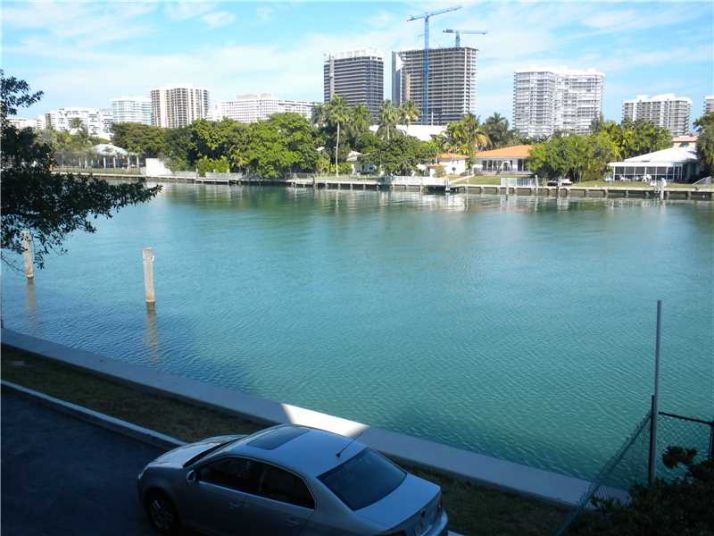 9381 E Bay Harbor Dr # 204N, Miami Beach, FL 33154