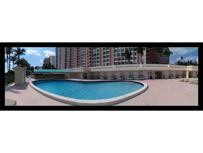 2899 COLLINS AV # 1138, Miami Beach, FL 33140