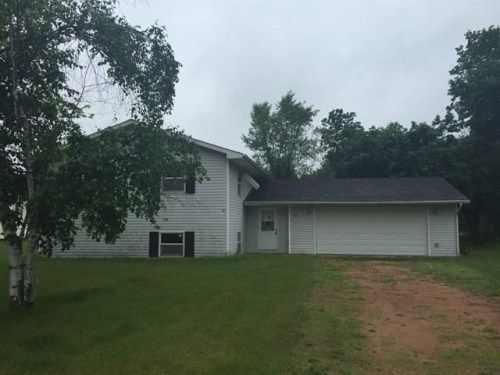 225 E South St, Plainfield, WI 54966